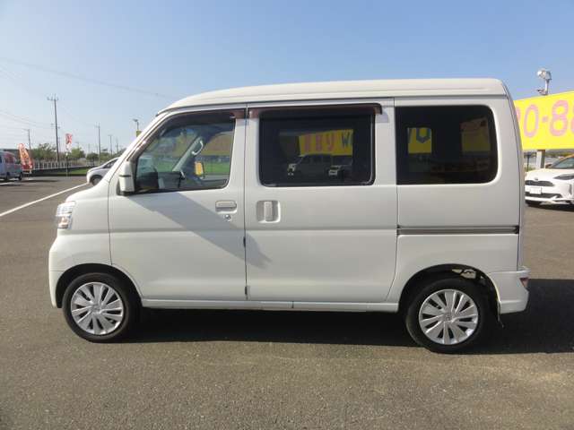 Toyota Pixis Van 10