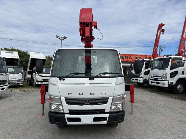 Mitsubishi Fuso Canter 2