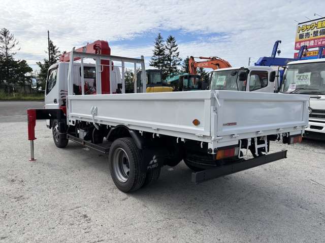 Mitsubishi Fuso Canter 7