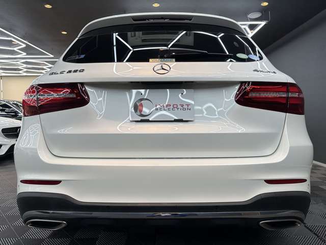 Mercedes-Benz GLC 10