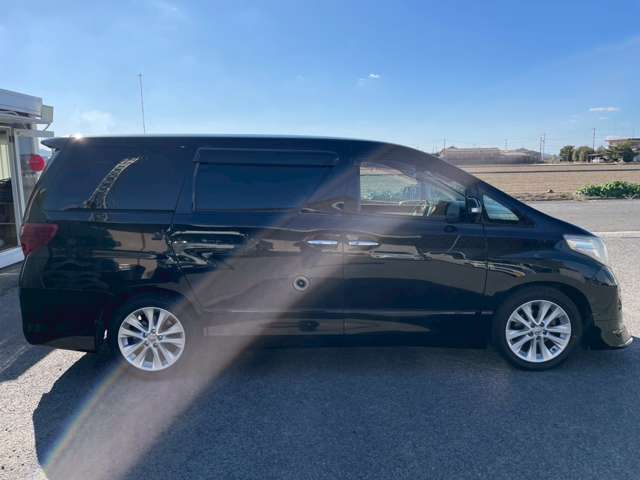Toyota Alphard 5