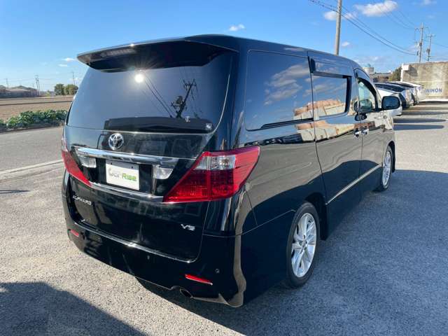 Toyota Alphard 7