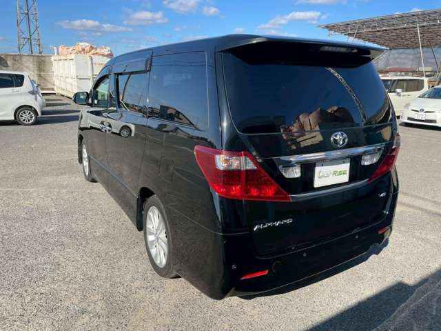 Toyota Alphard 8