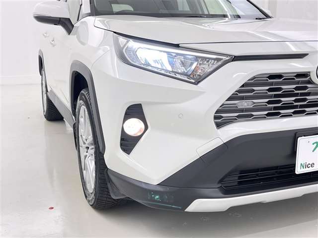 Toyota RAV4 8