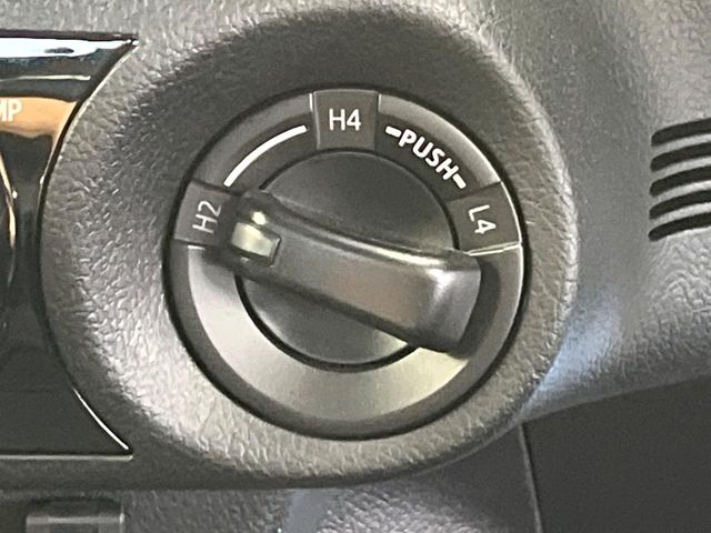 Toyota Hilux 3