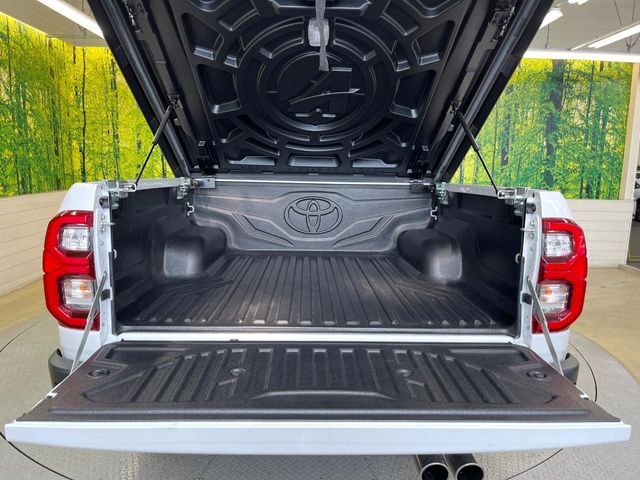 Toyota Hilux 10