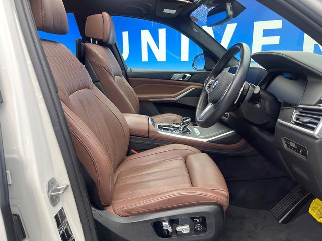 BMW X7 10