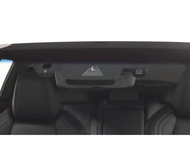 Toyota Harrier 12