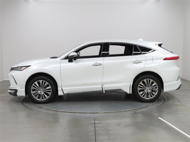 Toyota Harrier 4