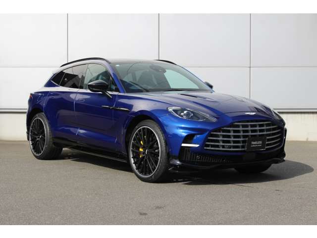 Aston Martin DBX 2