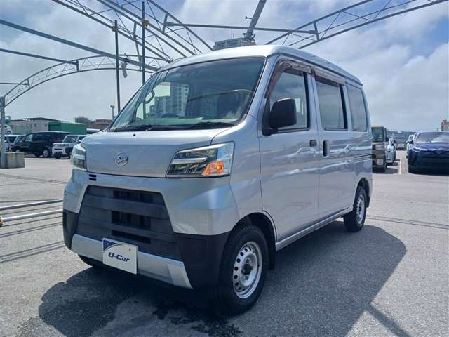 Daihatsu Hijet Cargo 3