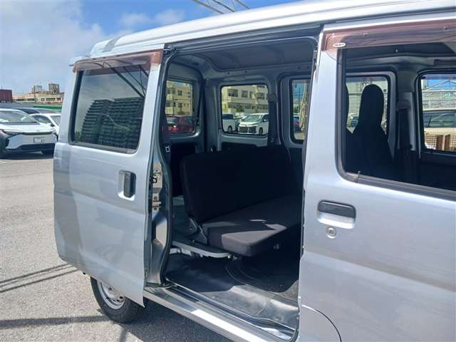 Daihatsu Hijet Cargo 9