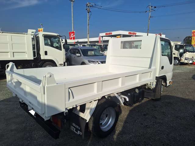 Isuzu Elf 10