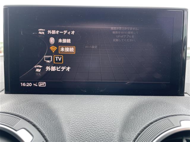 Audi Q2 3