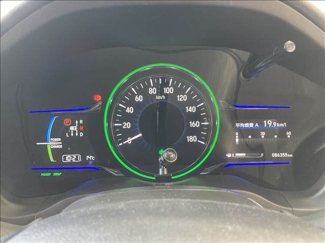 Honda Vezel 4