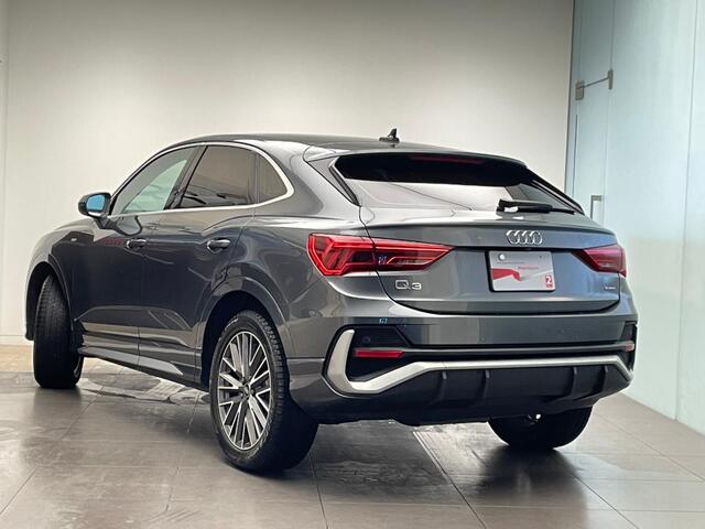 Audi Q3 Sportback 8