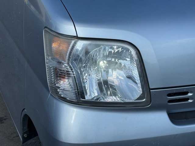 Daihatsu Hijet Cargo 9