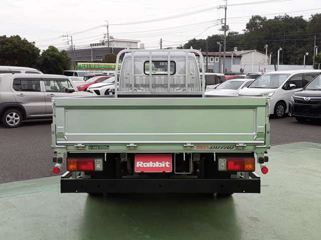 Hino Dutro 7