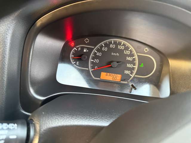 Nissan AD 11