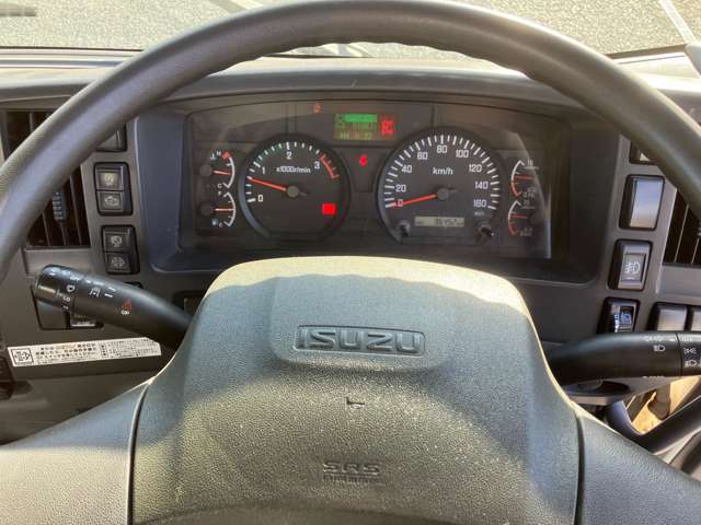 Isuzu Forward 11
