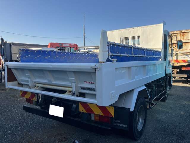 Isuzu Forward 4