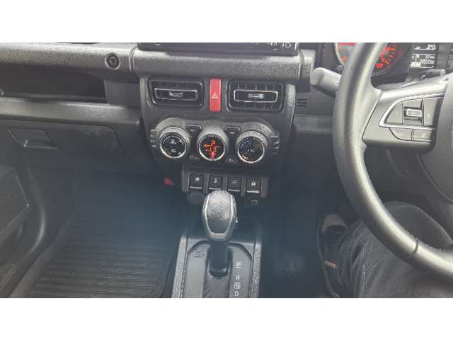 Suzuki Jimny 12
