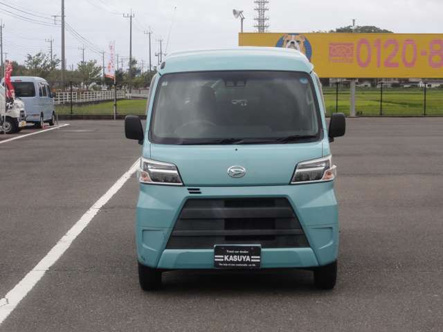 Daihatsu Hijet Cargo 4