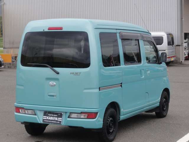 Daihatsu Hijet Cargo 7