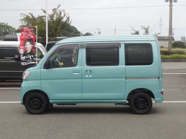 Daihatsu Hijet Cargo 10