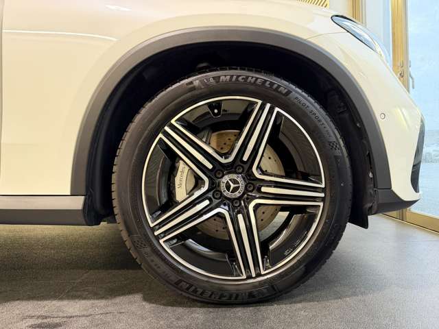 Mercedes-Benz GLC 8