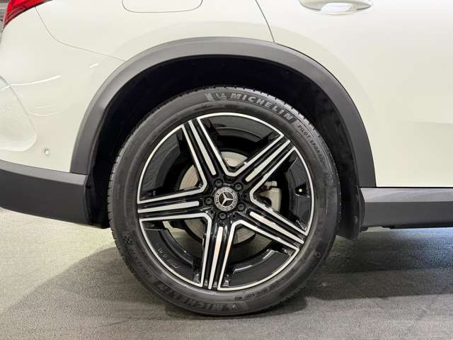Mercedes-Benz GLC 9