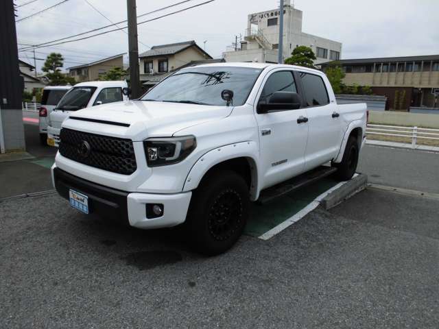 Toyota Tundra 2