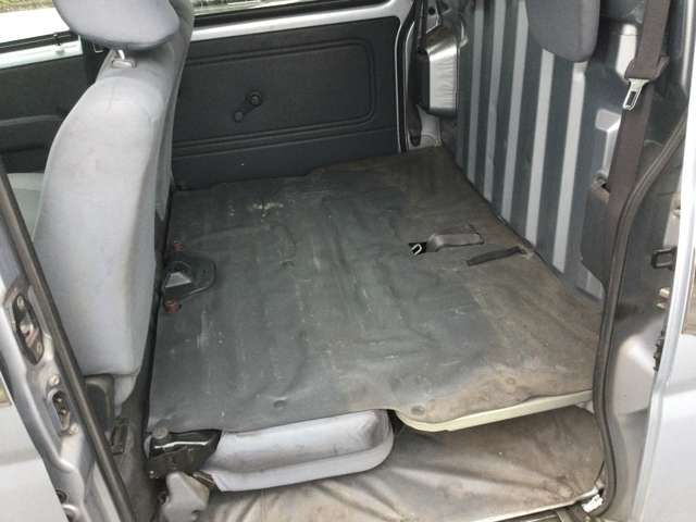 Daihatsu Hijet Deck Van 12
