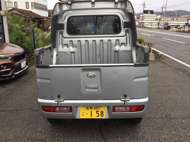 Daihatsu Hijet Deck Van 5