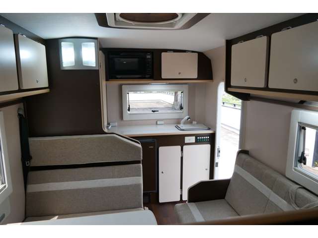 Toyota Light Ace Truck 3