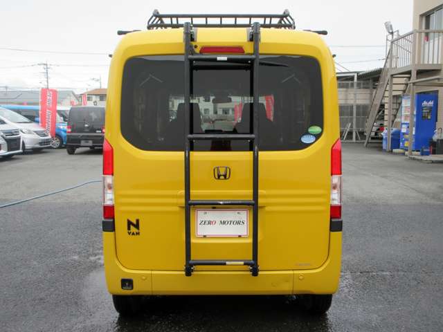 Honda N-VAN 11