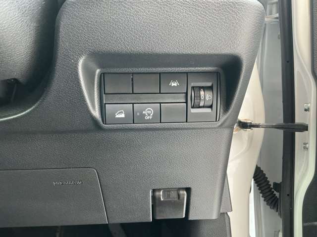 Mitsubishi eK X 7