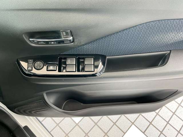 Mitsubishi eK X 8