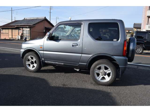 Suzuki Jimny 6