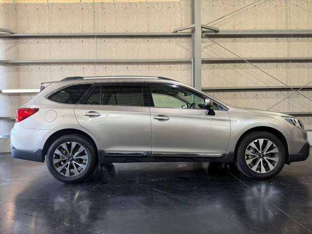 Subaru Legacy Outback 10