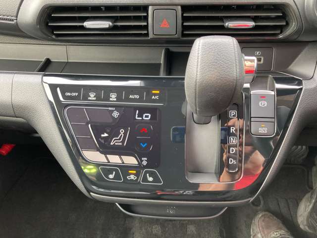 Mitsubishi eK X 11