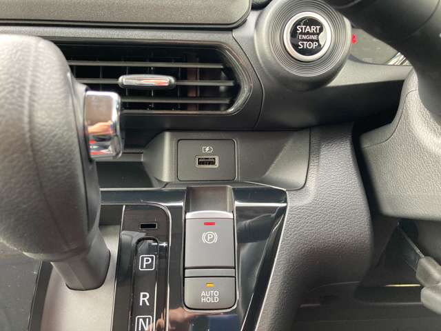 Mitsubishi eK X 12