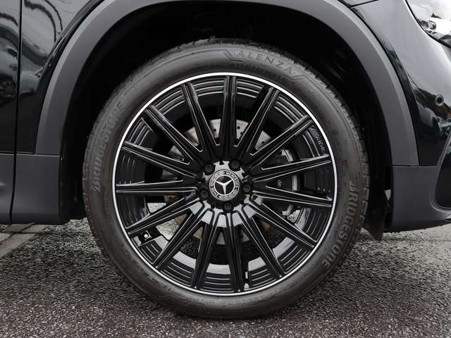 Mercedes-Benz GLB 12