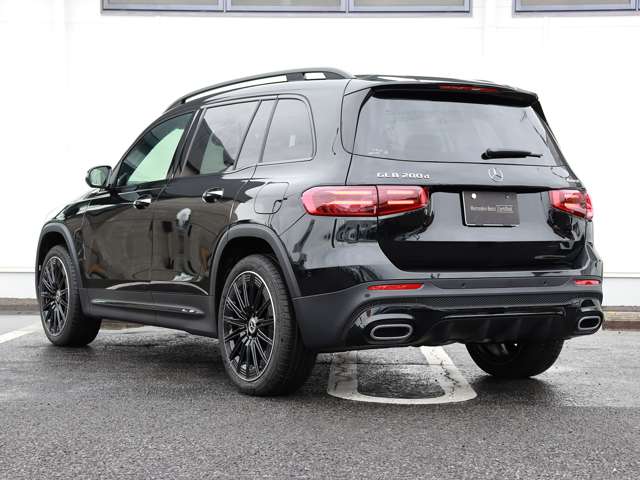 Mercedes-Benz GLB 10