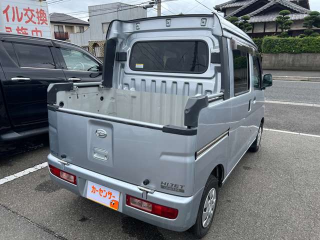 Daihatsu Hijet Deck Van 4