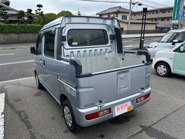 Daihatsu Hijet Deck Van 6