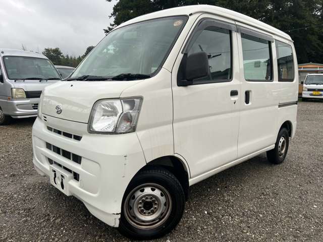 Daihatsu Hijet Cargo 3