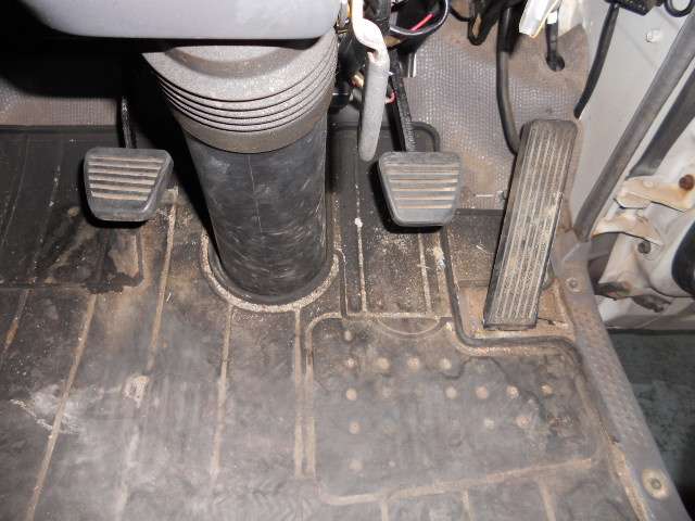 Isuzu Elf 9