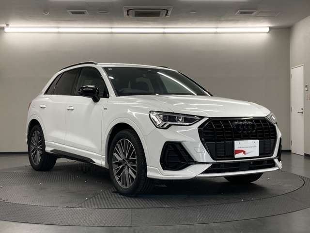 Audi Q3 7