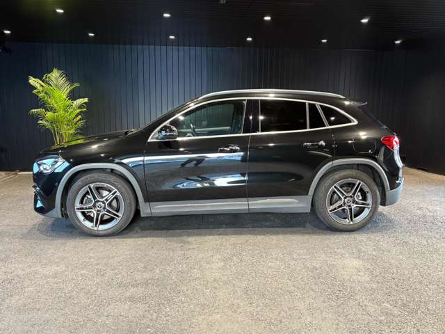 Mercedes-Benz GLA-Class 3